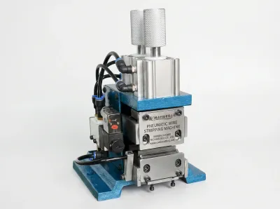 Vertikale pneumatische Abisoliermaschine für AWG 18-32 Thumb