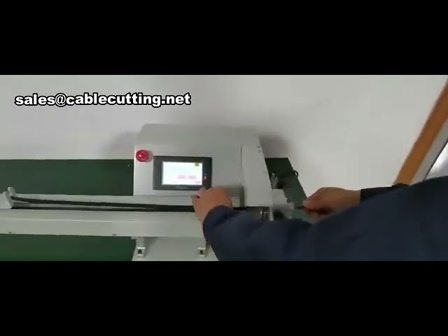 Kabelbaum-Bandagiermaschine mit Zugvorrichtung – Effiziente Kabelumwicklung