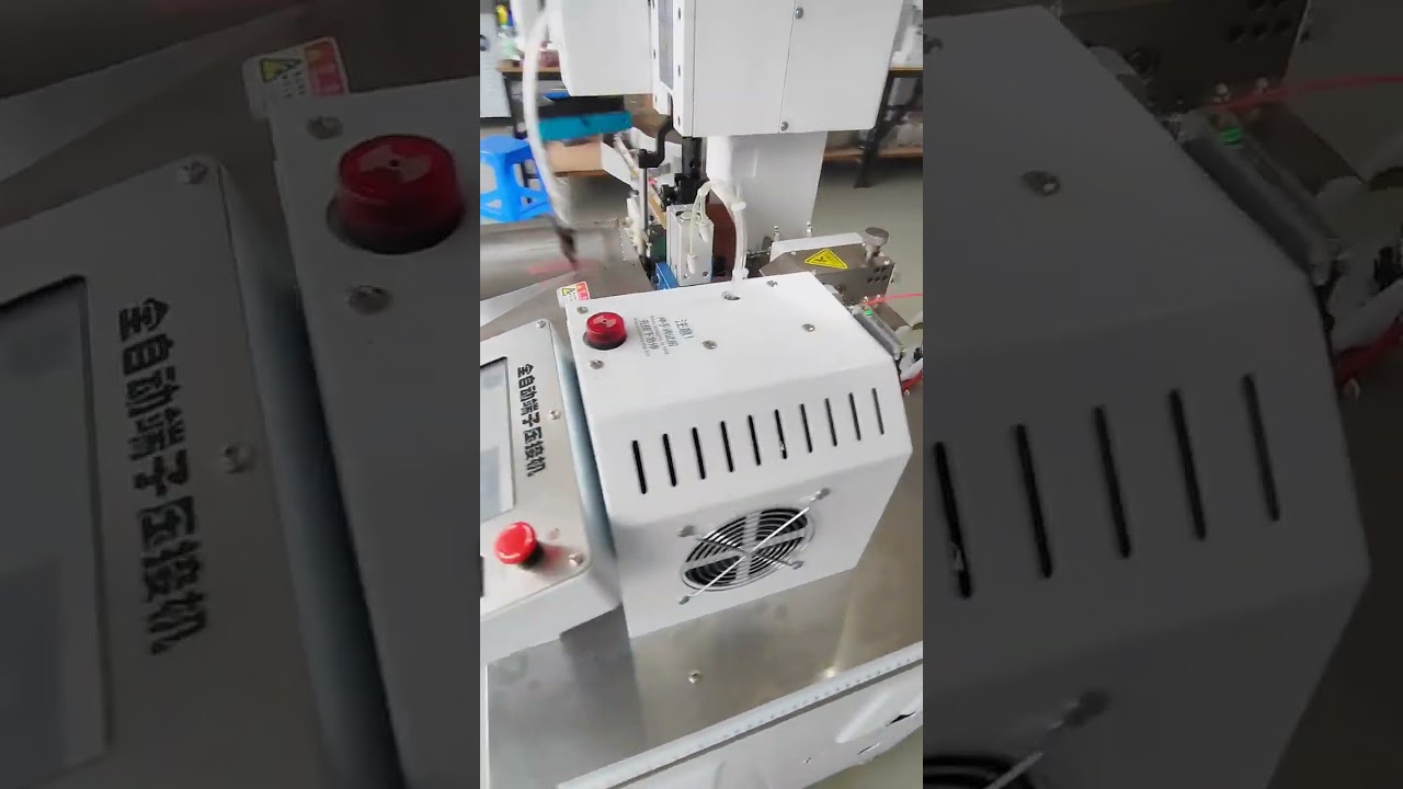 Vollautomatische Crimpmaschine für lose Stücke – Kabelabisolierung & Fabrikautomation