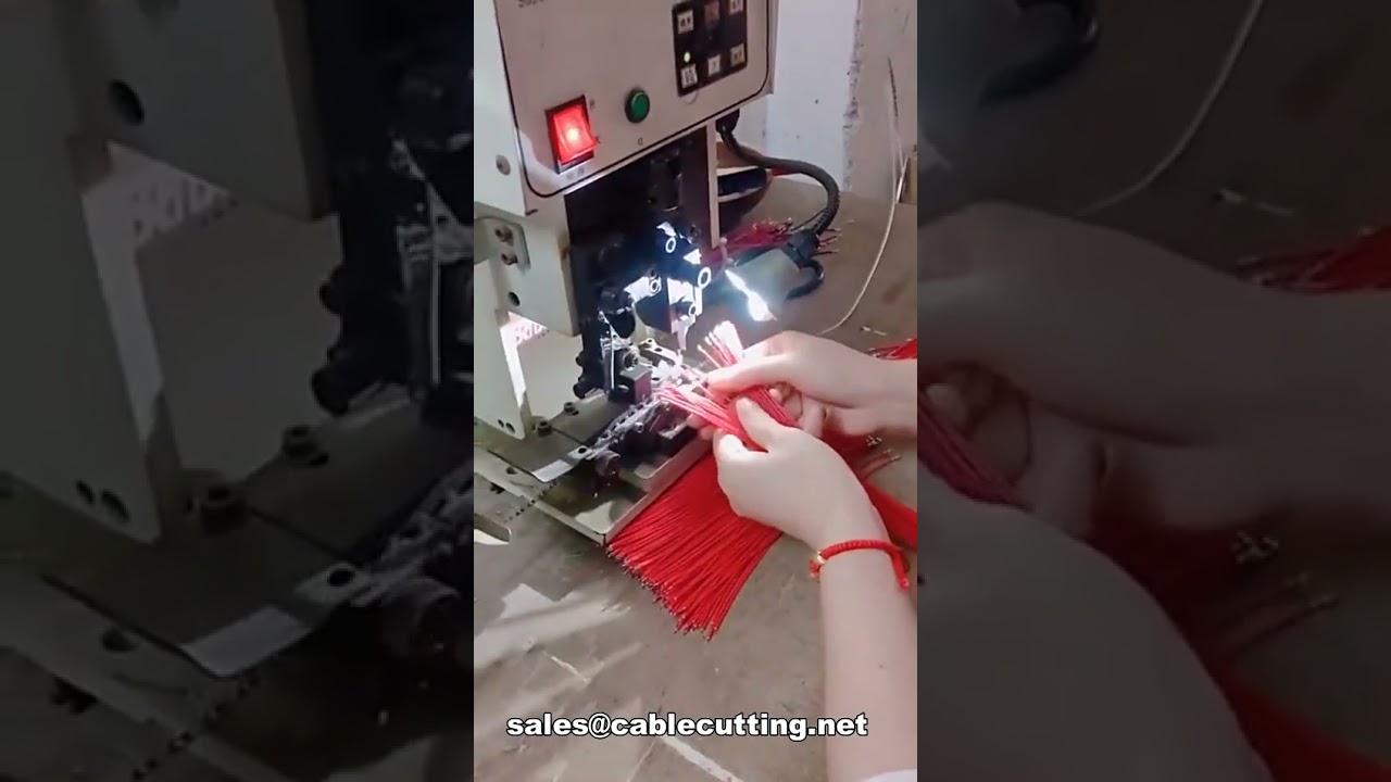 Vielseitige OTP-Matrizen für alle Crimp- & Abisolierautomaten – Schneller Matrizenwechsel für präzise Ergebnisse