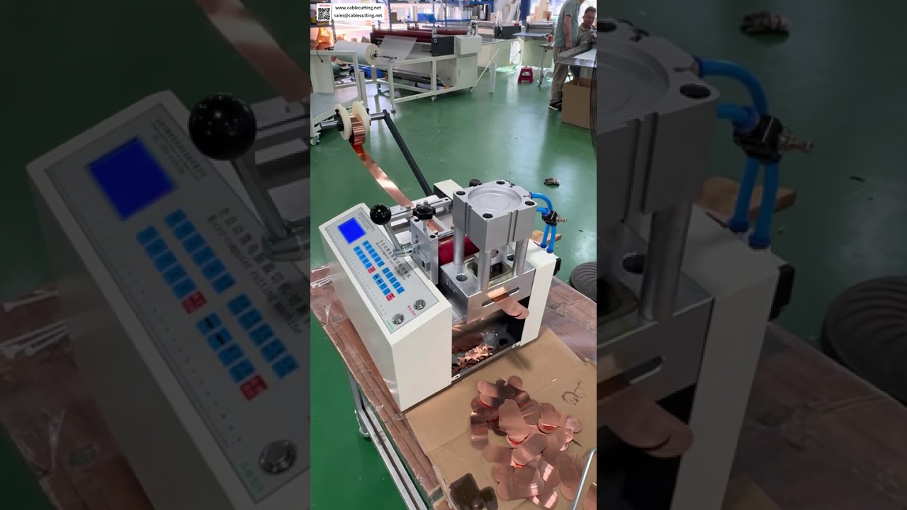 Professionelle Kupferband-Doppelkopf-Stanzmaschine mit halbkreisförmiger Bogenprägung und integrierter Form- und Schneidtechnik